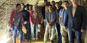طلاب جامعة
مطروح
فى
تدريب بمنطقتى
آثار
سقارة والمتحف
المصرى - تكنو بلس