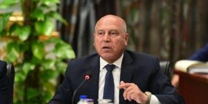 كامل
      الوزير
      يوجه
      بتشكيل
      لجنة
      فنية
      لإنشاء
      مجمع
      صناعي
      لإنتاج
      مكونات
      الكباري
      والأنفاق - تكنو بلس