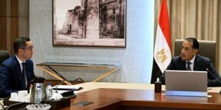 رئيس الوزراء يتابع مع وزير الاستثمار تنفيذ التكليفات الرئاسية لتحسين مناخ الاستثمار
