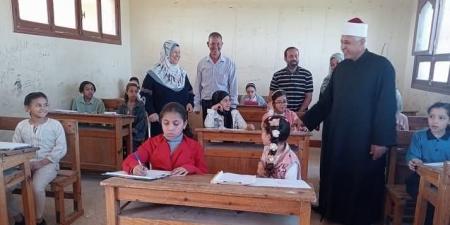 مدير
الأزهر
بالقليوبية
يتابع
امتحانات
آخر
العام - تكنو بلس