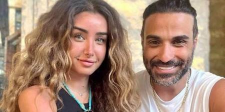 هل
      عاد
      أحمد
      فهمي
      و
      هنا
      الزاهد
      مرة
      أخرى؟..
      الفنان
      يجيب - تكنو بلس