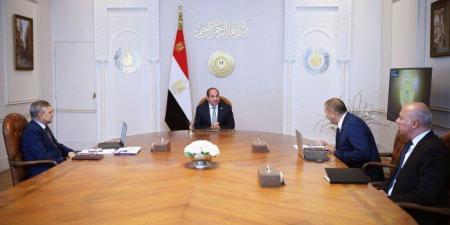 الرئيس
      المصري
      يجتمع
      مع
      رئيس
      هيئة
      قناة
      السويس
      ورئيس
      شركة
      ترسانة
      جنوب
      البحر
      الأحمر - تكنو بلس