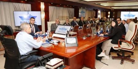 أسامة
ربيع
يدعو
ميرسك
للعودة
التدريجية
لقناة
السويس - تكنو بلس
