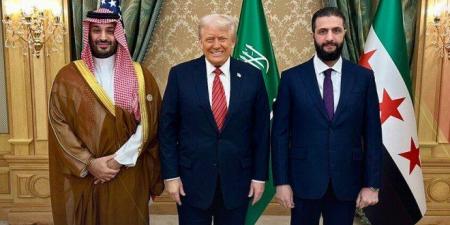 ترامب:
      رفع
      العقوبات
      المفروضة
      وتولي
      قيادة
      جديدة
      يمهدان
      لنهضة
      سوريا - تكنو بلس