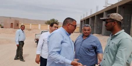محافظ
أسيوط
يوجه
بتكثيف
المتابعة
للمشروعات
الخدمية - تكنو بلس