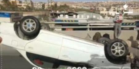 بالفيديو
      ..
      انقلاب
      مركبة
      أعلى
      جسر
      عين
      الباشا
      دون
      إصابات - تكنو بلس