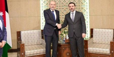 الشيباني:
      تهديدات
      أمنية
      مشتركة
      تواجه
      سوريا
      والأردن..
      ورفع
      العقوبات
      عن
      دمشق
      إنجاز
      مشترك - تكنو بلس