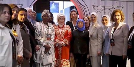 وزير
      الشؤون
      الاجتماعية
      الكويتية
      تؤكد
      أهمية
      تعزيز
      الحوار
      الدولي
      حول
      قضايا
      الأسرة - تكنو بلس