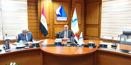 رئيس
جامعة
كفر
الشيخ
يترأس
لجنة
اختيارعميد
كليتي
الحقوق
وطب
بيطري - تكنو بلس