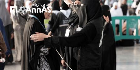دور
      محوري
      للمرأة
      السعودية
      في
      خدمة
      ضيوف
      الرحمن..
      من
      الأمن
      إلى
      الرعاية
      والإرشاد-القناص
      الاخباري - تكنو بلس