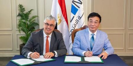 باستثمارات
20
مليون
دولار..توقيع
عقد
مصنع
حقائب
سفر
صينية
بالقنطرة
غرب - تكنو بلس