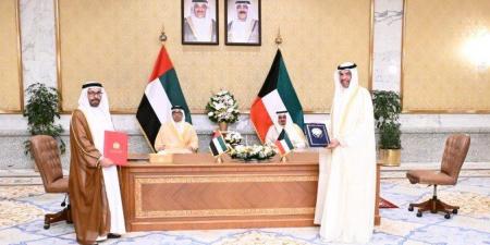 الكويت
      والامارات
      توقعان
      عددا
      من
      مذكرات
      التفاهم
      بين
      البلدين
      الشقيقين - تكنو بلس