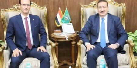 محافظ
      المنوفية
      يلتقي
      رئيس
      الإدارة
      المركزية
      لحماية
      الأراضي
      بوزارة
      الزراعة - تكنو بلس