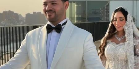 نجم
      ستار
      أكاديمي
      محمد
      شاهين
      يدخل
      القفص
      الذهبي..
      من
      العروس
      ؟ - تكنو بلس