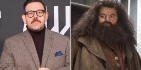 نيك
فروست:
أريد
إضافة
لمستى
الخاصة
على
شخصية
هاجريد
في
Harry
Potter - تكنو بلس