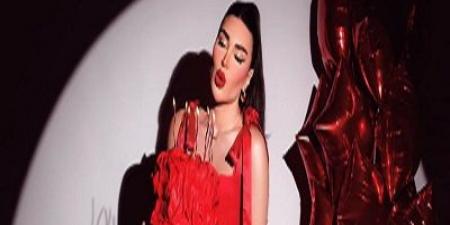 سارة
نخلة
تحتفل
بعيد
ميلادها
الـ35 - تكنو بلس