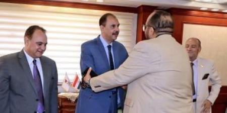 رفع درجة الاستعداد القصوى ومتابعة محطات خلال أيام العيد فى سوهاج