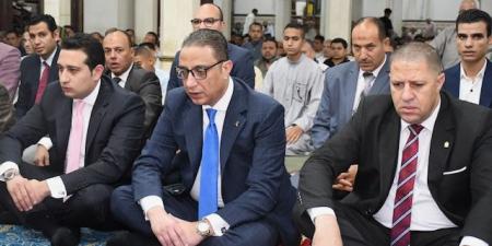محافظ
الفيوم
يؤدي
صلاة
عيد
الأضحى
المبارك
بمسجد
ناصر
الكبير - تكنو بلس
