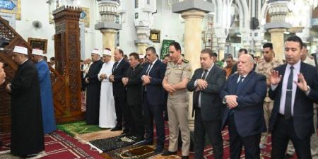 وسط
      أجواء
      روحانية..
      آلاف
      المصلين
      يؤدون
      صلاة
      عيد
      الأضحى
      في
      البحيرة - تكنو بلس