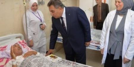 محافظ الدقهلية يتفقد مستشفى التأمين الصحي عقب صلاة عيد الأضحى