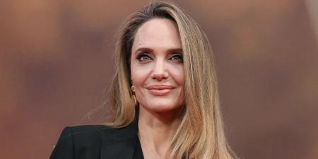 أنجلينا
جولي
من
أمام
الكاميرا
إلى
خلفها..
أبرز
محطاتها
في
عالم
الإخراج
السينمائي - تكنو بلس