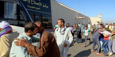 وزارة
      الداخلية
      المصرية
      تُفرج
      عن
      2215
      نزيلاً
      بعفو
      عيد
      الأضحى
      2025 - تكنو بلس