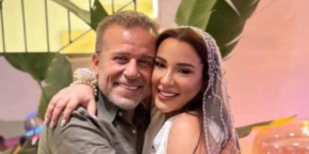 شريف
      منير
      يوجّه
      رسالة
      مؤثرة
      لزوج
      ابنته
      أسما:
      "نفسي
      يكون
      حنين
      عليها" - تكنو بلس