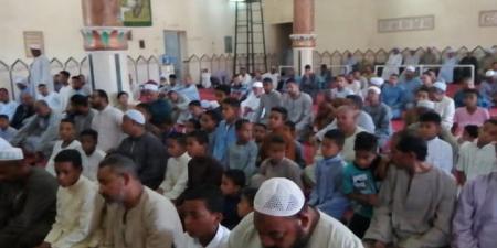 قافلة دعوية لعلماء الأوقاف بمساجد كوم أمبو.. صور