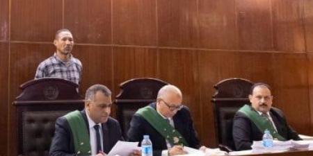 المؤبد لأمين شرطة والسجن 3 سنوات لآخر بتهمة الاتجار فى المخدرات بسوهاج