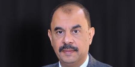 محافظ سوهاج يتابع معدلات الأداء في ملف التصالح على مخالفات البناء
