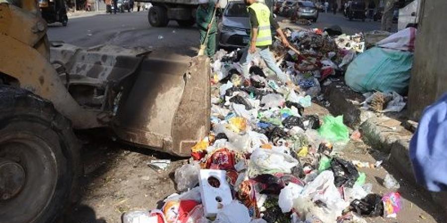 رفع
٢٠٠
طن
مخلفات
بمنطقة
القومية
بالوراق
وإمبابة  - تكنو بلس