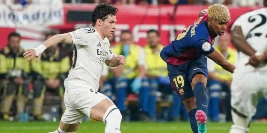 بالأسماء
      طاقم
      حكام
      "الكلاسيكو"
      المرتقب
      بين
      برشلونة
      وريال
      مدريد - تكنو بلس