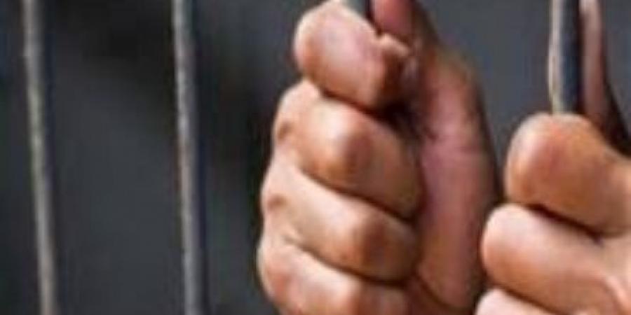 المؤبد
وغرامة
100
ألف
جنيه
لطالب
لإتجاره
في
المخدرات
بالخصوص - تكنو بلس
