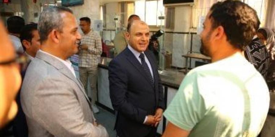 محافظ كفر الشيخ يتفقد المركز التكنولوجي لخدمة المواطنين ببلطيم