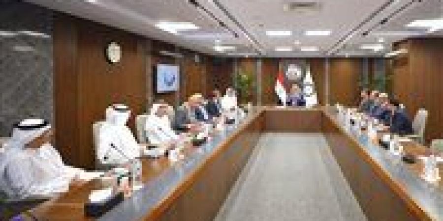 تحالف
      مصري-إماراتي
      مرتقب
      في
      البنية
      التحتية
      والطاقة:
      مباحثات
      استراتيجية
      بين
      وزارة
      البترول
      وموانئ
      أبوظبي - تكنو بلس