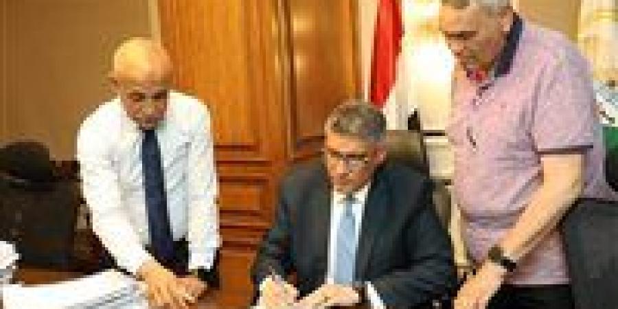 محافظ
      الجيزة
      يعتمد
      مخططات
      أحياء
      الوراق
      وإمبابة
      والمنيرة
      والعجوزة - تكنو بلس