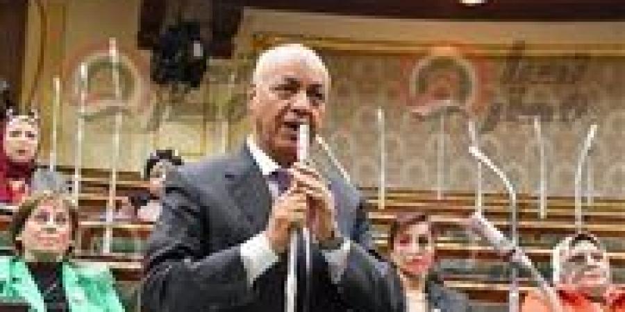 الحكومة
      تشحن
      الشارع
      ضد
      الدولة..
      مصطفى
      بكري:
      مشروع
      قانون
      الإيجار
      القديم
      يهدد
      السلم
      الاجتماعي
      ويخلق
      صراعًا
      طبقيًا - تكنو بلس