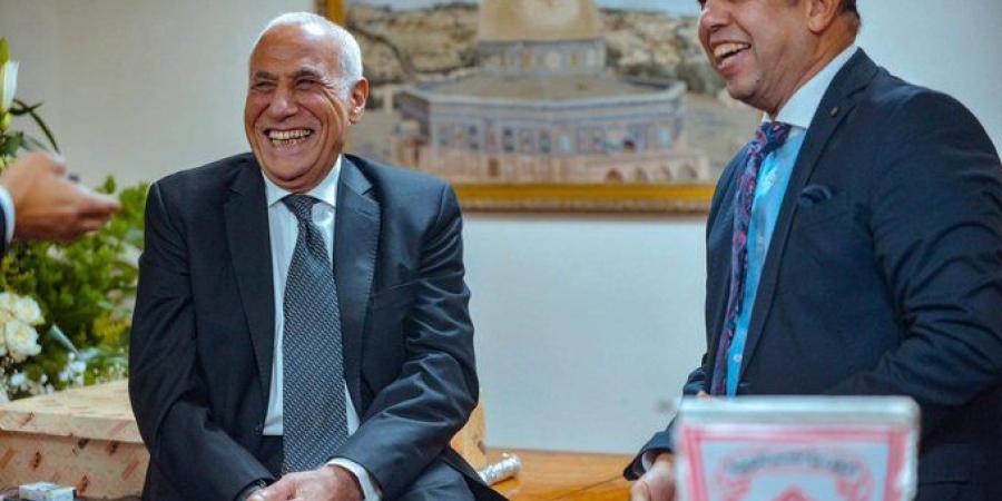 أحمد
سليمان
يكشف
تفاصيل
خلافه
مع
حسين
لبيب - تكنو بلس