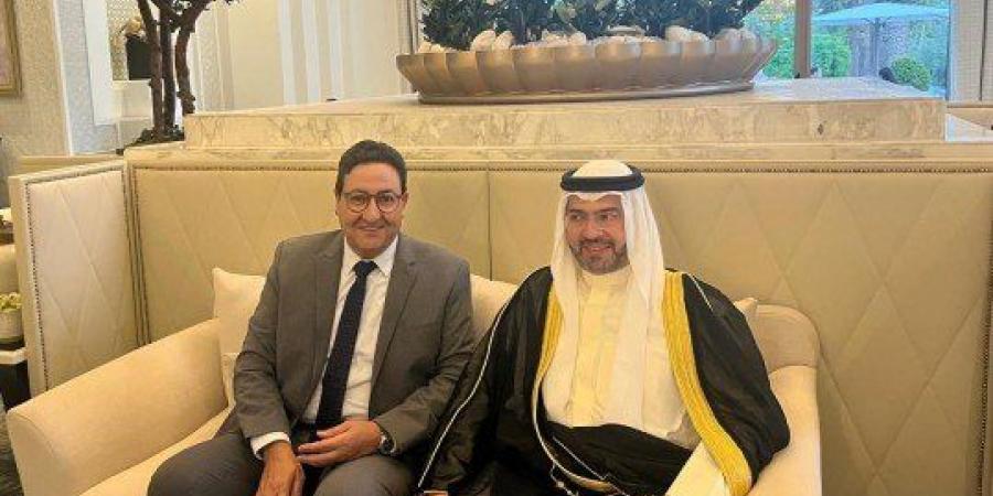 رئيس
      الطيران
      المدني
      الكويتي
      ووزير
      النقل
      المغربي
      يبحثان
      سبل
      تعزيز
      التعاون
      بقطاع
      النقل
      الجوي - تكنو بلس