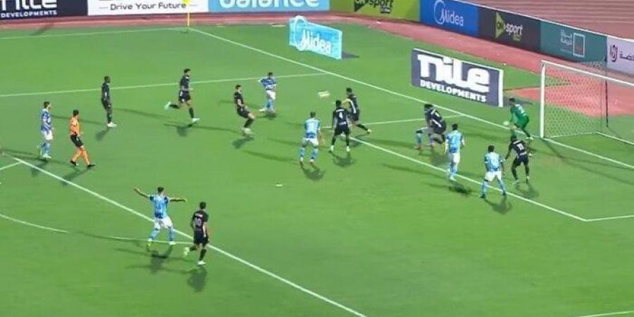 «هدف
      صاروخي»..
      إبراهيم
      عادل
      يقلص
      الفارق
      لـ
      بيراميدز
      أمام
      البنك
      الأهلي
      «فيديو» - تكنو بلس