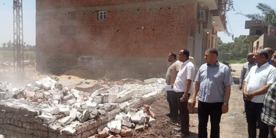 الفيوم
      تبدأ
      المرحلة
      الأولى
      من
      الموجة
      الـ26
      لإزالة
      التعديات
      على
      أملاك
      الدولة - تكنو بلس
