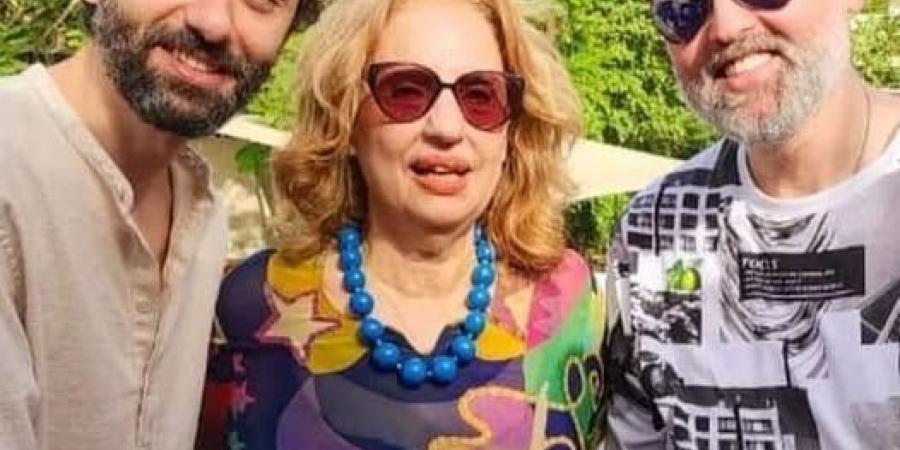 من
      هي
      جيجي
      زويد؟..
      قصة
      الزوجة
      الأولى
      لمحمود
      عبد
      العزيز
      وعودة
      اسمها
      إلى
      التريند - تكنو بلس