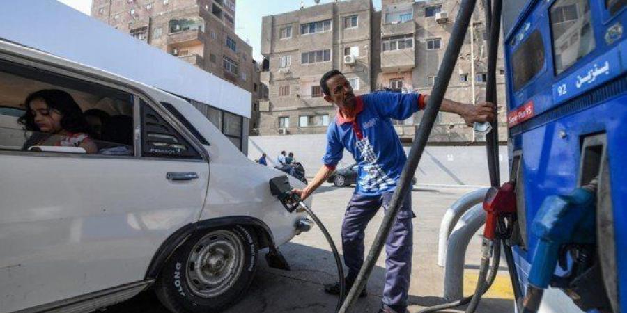أزمة
      "البنزين
      المغشوش"
      تتصاعد
      في
      مصر..
      .ومطالب
      برلمانية
      بكشف
      "مافيا
      منظمة"
      تهدد
      الأمن
      القومي - تكنو بلس