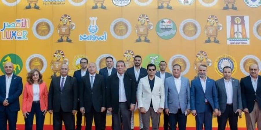 "الشعب
الجمهورى"
يحتفي
بـ
26
أمًا
مثالية
و280
فائزًا
بالعمرة - تكنو بلس