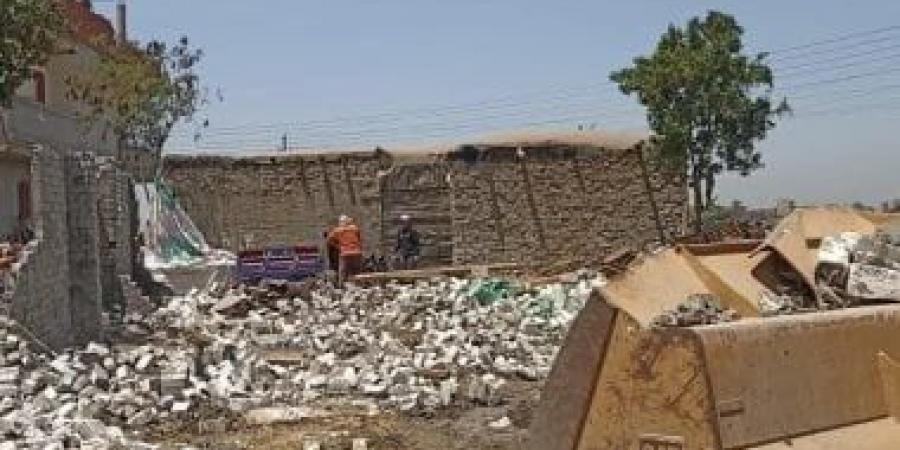 إزالة 9 حالات تعدى على 680 متر مبانى و12 فدانا أراضى زراعية بالشرقية