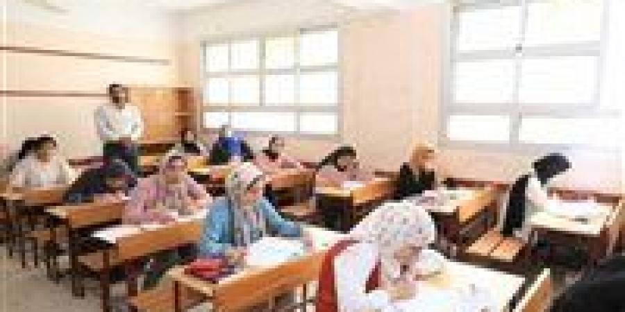 خبير
      تربوي
      يوجه
      نصائح
      لطلاب
      الثانوية
      العامة
      قبل
      انطلاق
      الماراثون - تكنو بلس