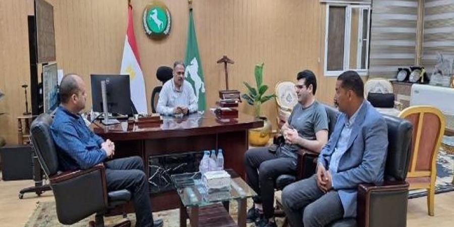محافظ 
الشرقية
يقرر
تعيين
رئيس
جديد
لمدينة
صان
الحجر
القبلية - تكنو بلس