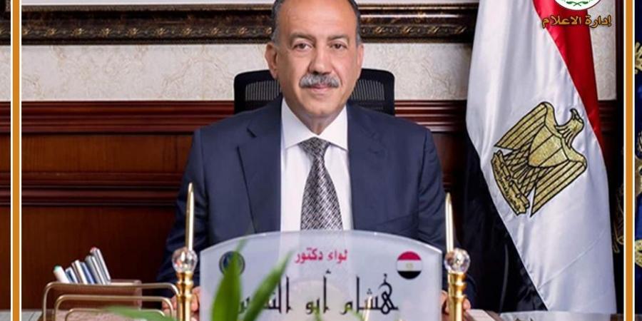 محافظ
أسيوط:
توفير
706فرصة
عمل
لشباب
الخريجين
ضمن
مشروع
البوتجاز - تكنو بلس