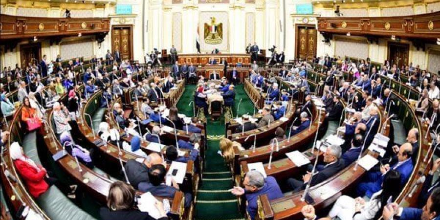 برلماني
      يُطالب
      بتشكيل
      لجنة
      لمعاينة
      مبنى
      التأمين
      الصحي
      في
      ملوي - تكنو بلس