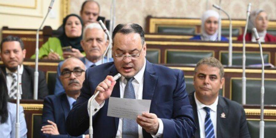 النائب
      سامي
      عزوز
      راغب
      ضيف
      الله
      يؤدى
      اليمين
      الدستورية
      عضوا
      بمجلس
      النواب - تكنو بلس